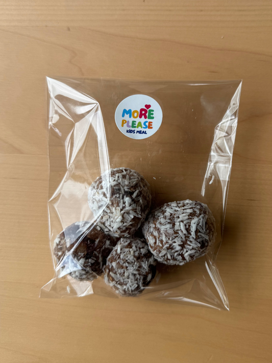 Oat & Date Energy Balls